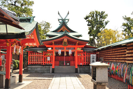 東丸神社