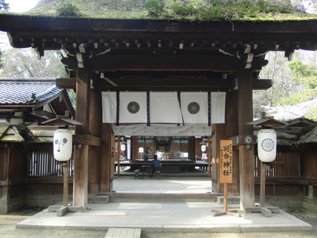 河合神社 門