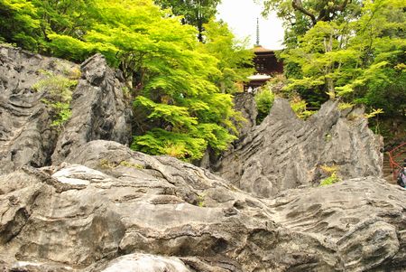 石山寺 硅灰石