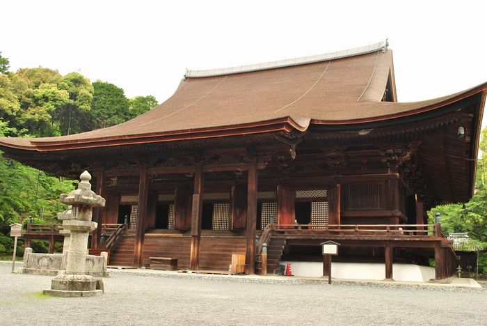三井寺　金堂