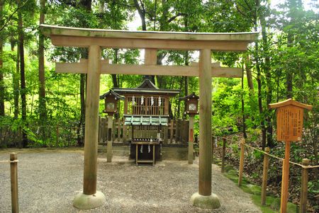 大神神社　はらえ戸神社