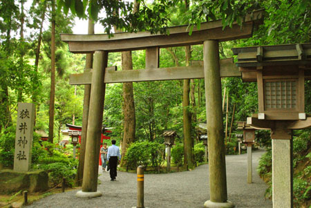 狭井神社 鳥居