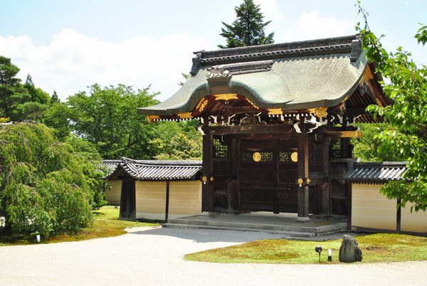 大覚寺　勅使門