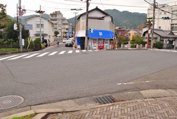 大津絵橋 後半入口