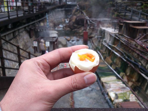 湯の峰温泉　温泉卵