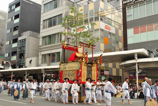 八幡山