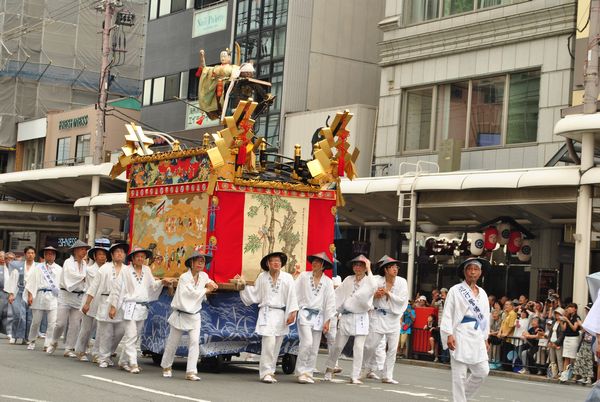 山鉾巡行　橋弁慶山