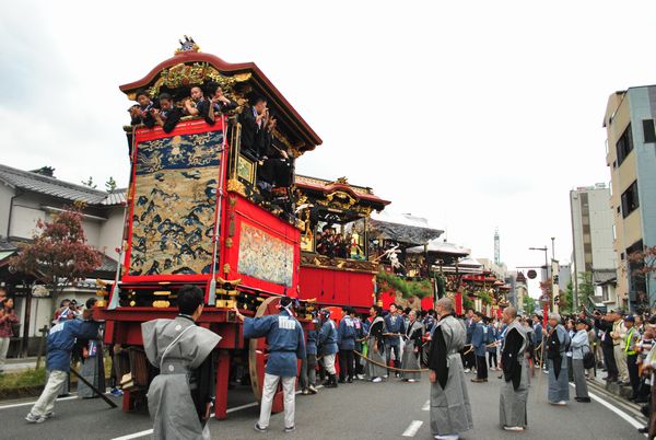 大津祭　曳山集合