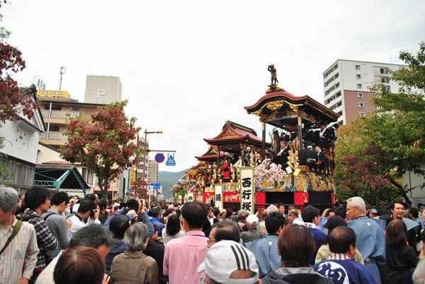 大津祭　曳山集合