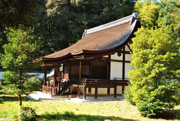 謎に満ちた新羅明神を祀る「新羅善神堂」と三井寺北院を散策 | 寺社 ...