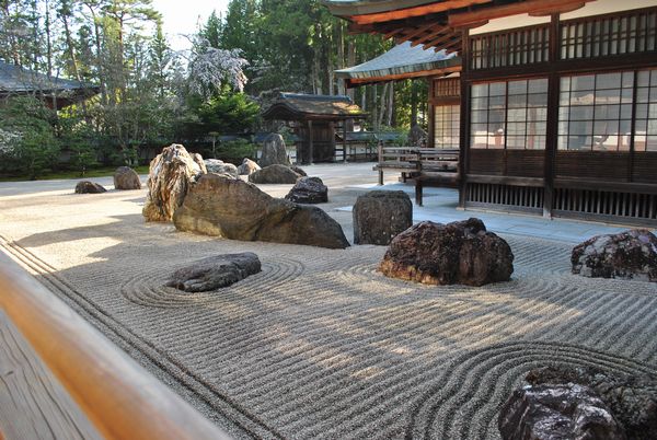 金剛峯寺　蟠龍庭