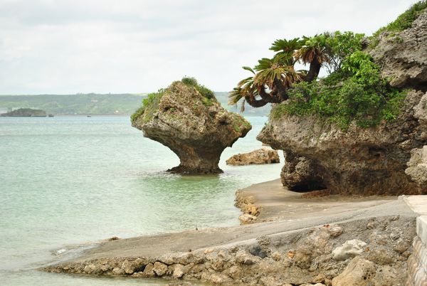 浜比嘉島　岩