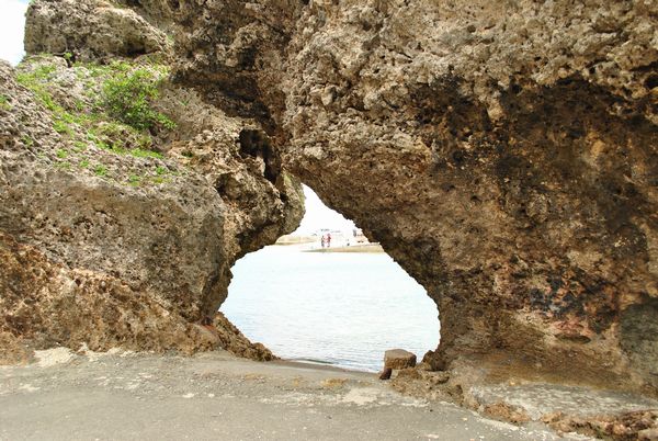 浜比嘉島　岩