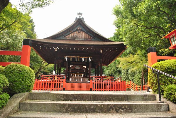 健勲神社　拝殿