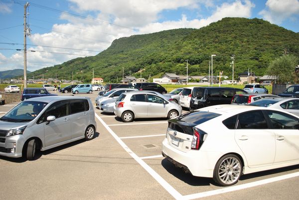 蒲生うどん　駐車場