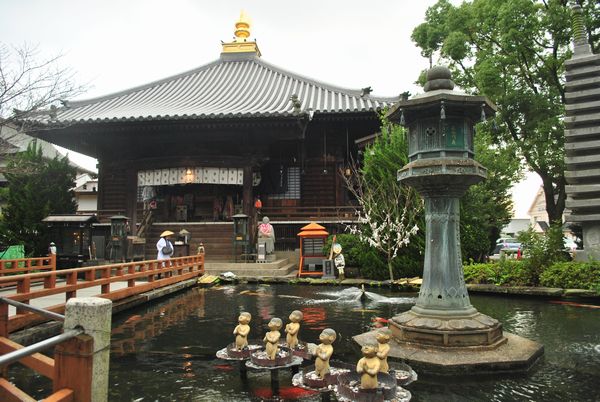 霊山寺　泉水池