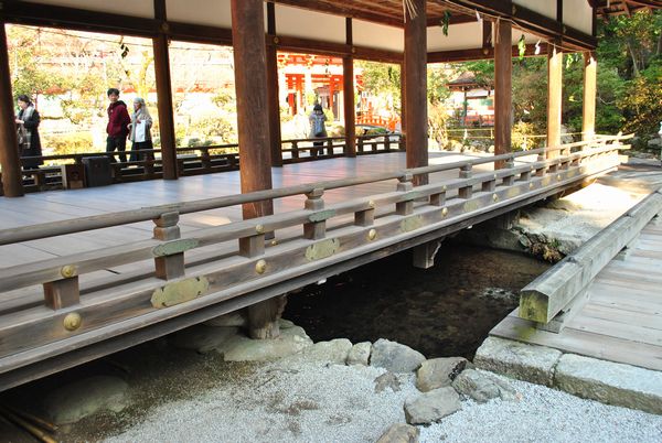 上賀茂神社　橋殿