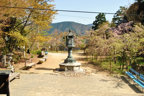 施福寺　広場