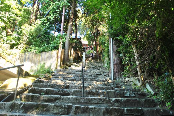 長命寺　階段