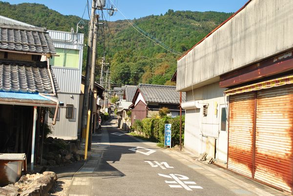 観音正寺　表参道