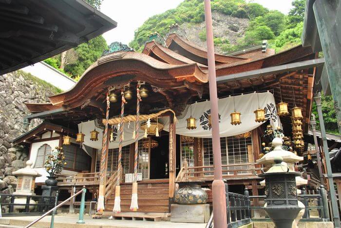 宝山寺　聖天堂