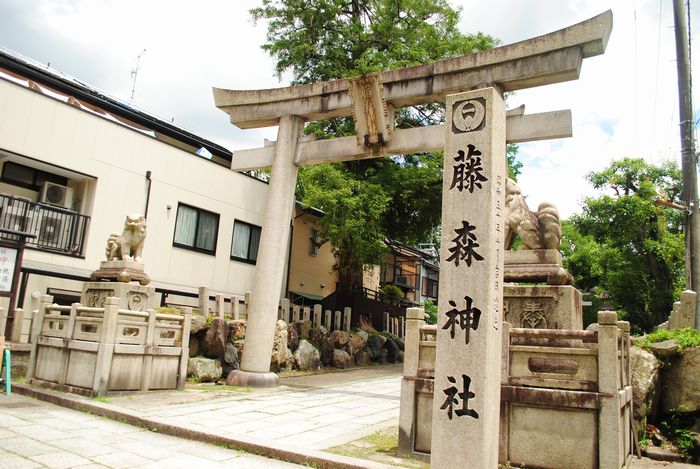 藤森神社　鳥居