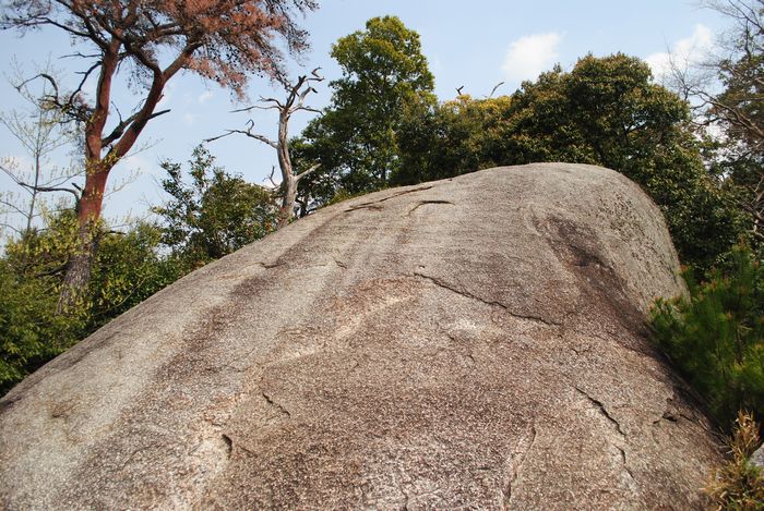 笠置寺　貝吹岩