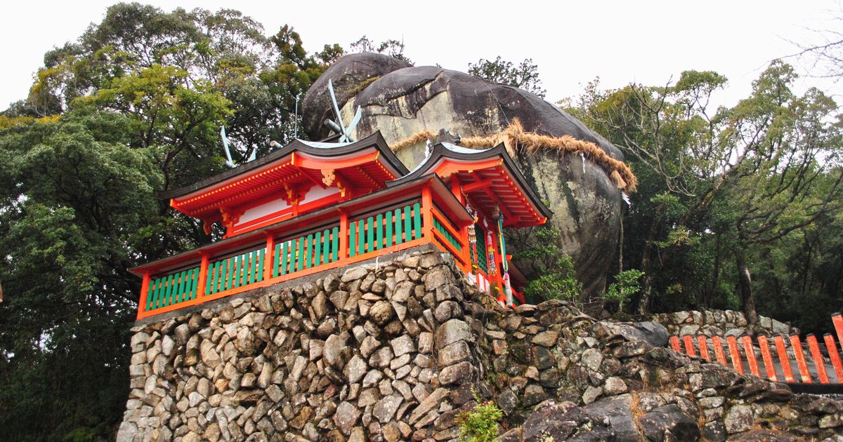 神倉神社のゴトビキ岩