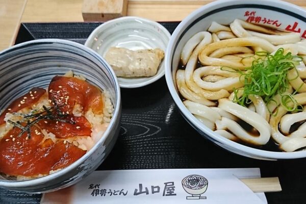 山口屋　郷土食膳